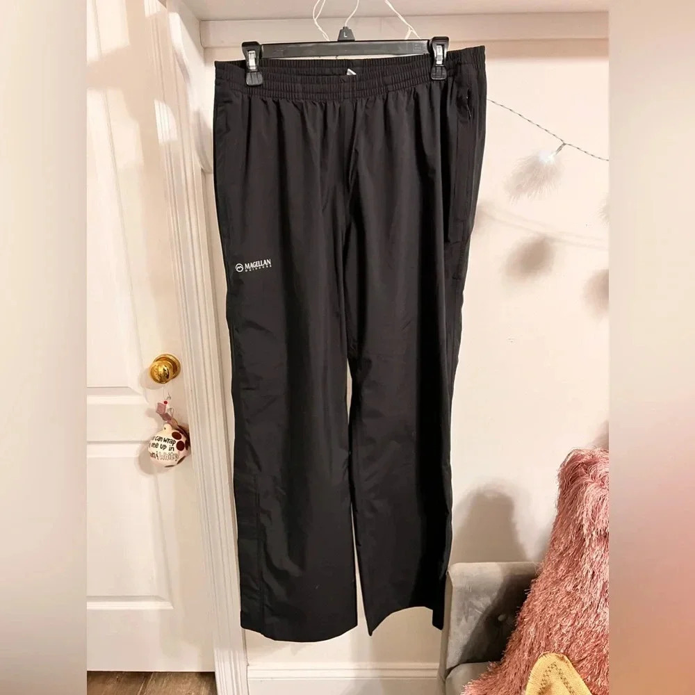 Magellan Outdoor Ladies Black Outdoor Recreation Pants
